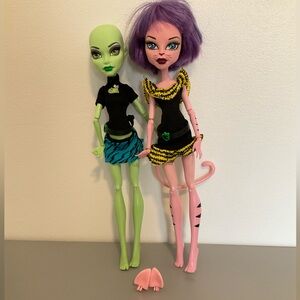 Monster High CAM cat & witch doll duo